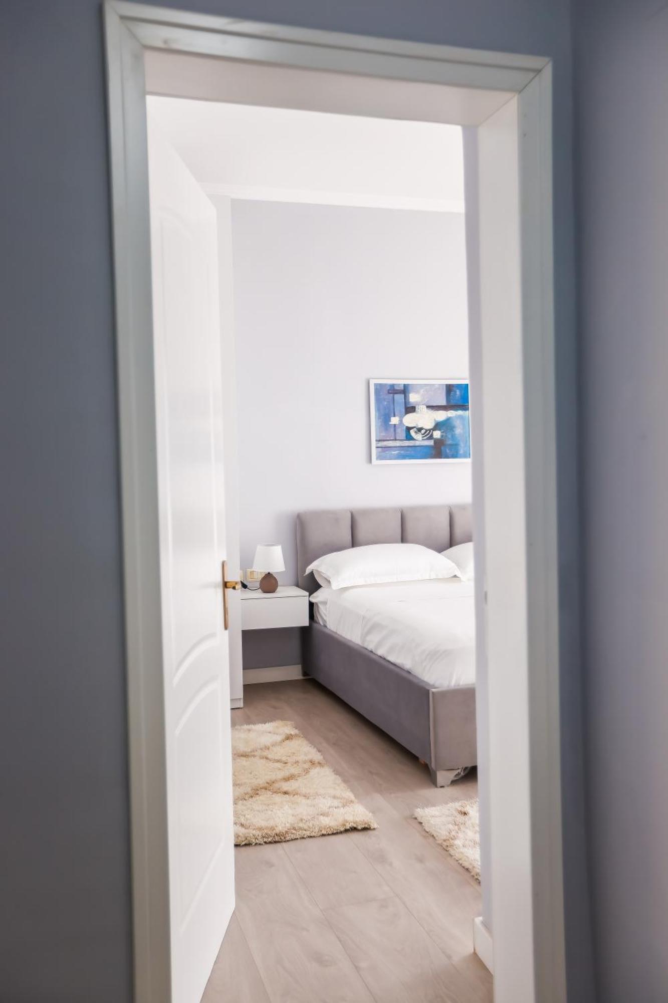 Viewpoint Central Apartment Tirana Exterior photo